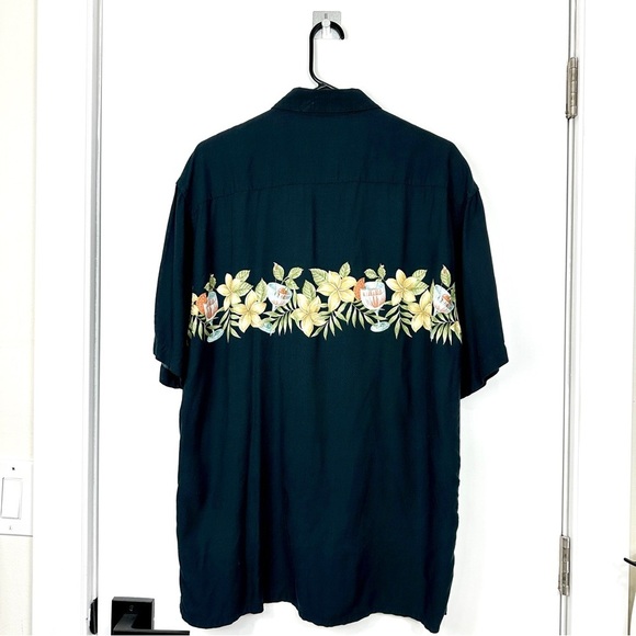 Pierre Cardin Short Sleeve Button Down Hawaiian Style Shirt Mens Size Medium - Picture 2 of 7